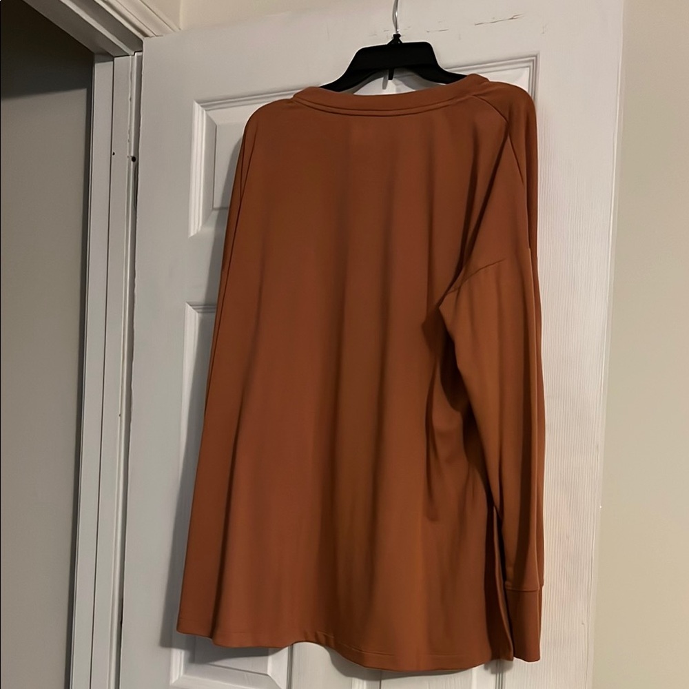 Women's Rust Top - Picture 3 of 5